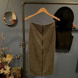 Pencil skirt with function zipper